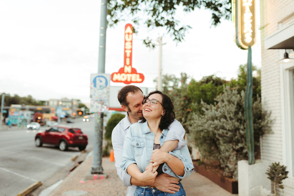 Austin engagement photographer captures couple embracing