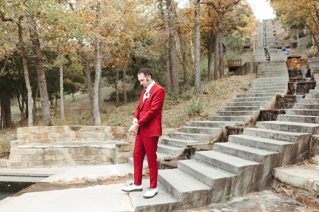 groom waits for bride at first look